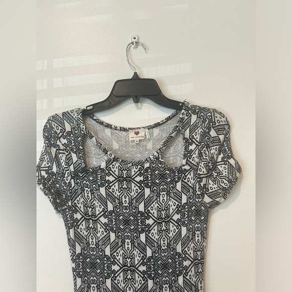 One Clothing dress size medium juniors - Picture 3 of 4